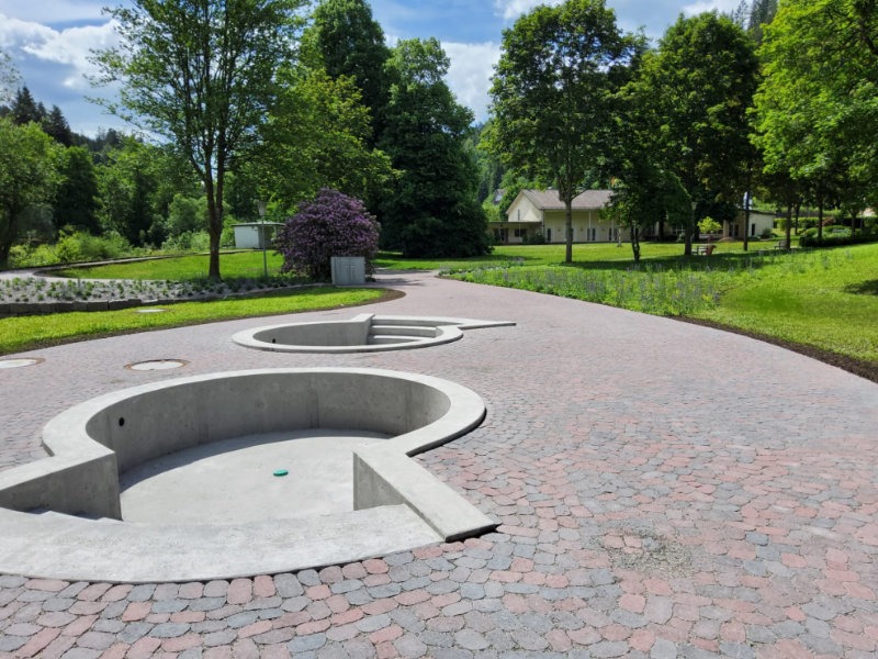 sichtbeton sanierung instandsetzung parkanlagen betonbecken